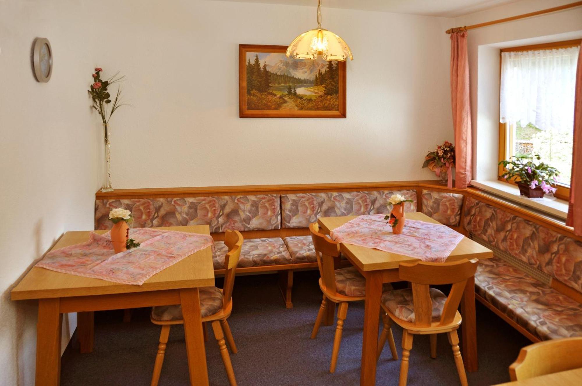 Haus Alpenruh Hotel Санкт Леонард им Пицтал Екстериор снимка